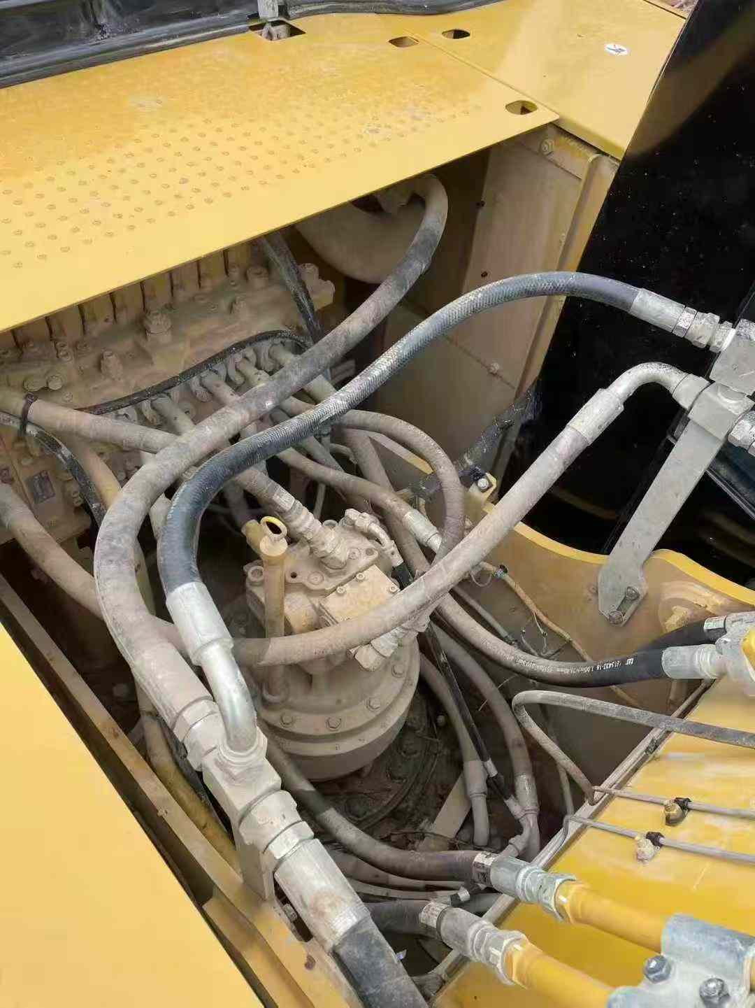 Used Caterpillar 323 Excavator 2022 Model / 6