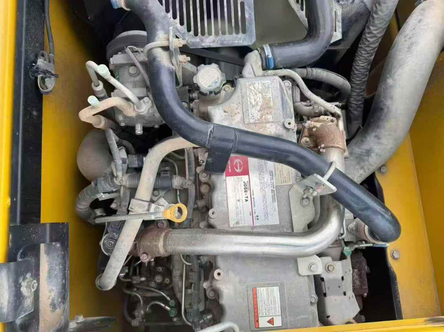 Buy Kobelco SK200 Used Excavator / 5