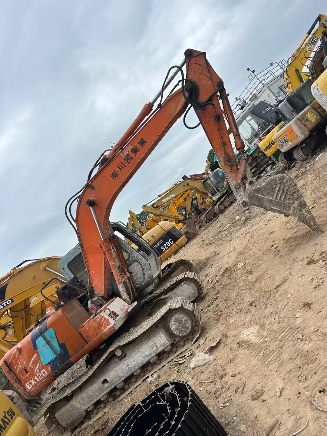 Used Hitachi EX100-3 Excavator 2016 Model / 2