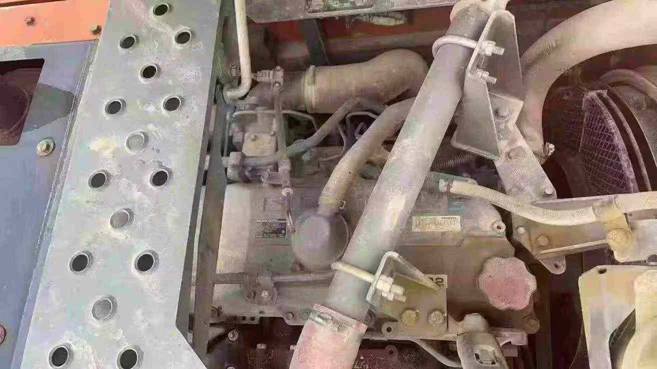 Used Hitachi ZH200-5A Excavator 2020 Model / 2