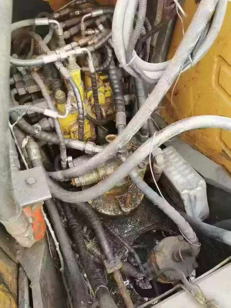 Used Sany SY135 Excavator 2013 Model / 5