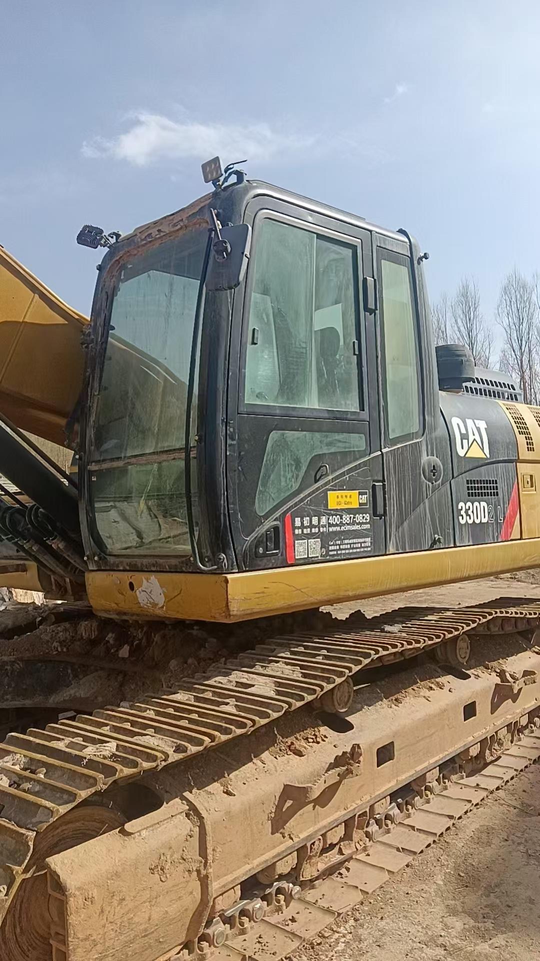 Used Caterpillar 330B Excavator 2015 Model / 5