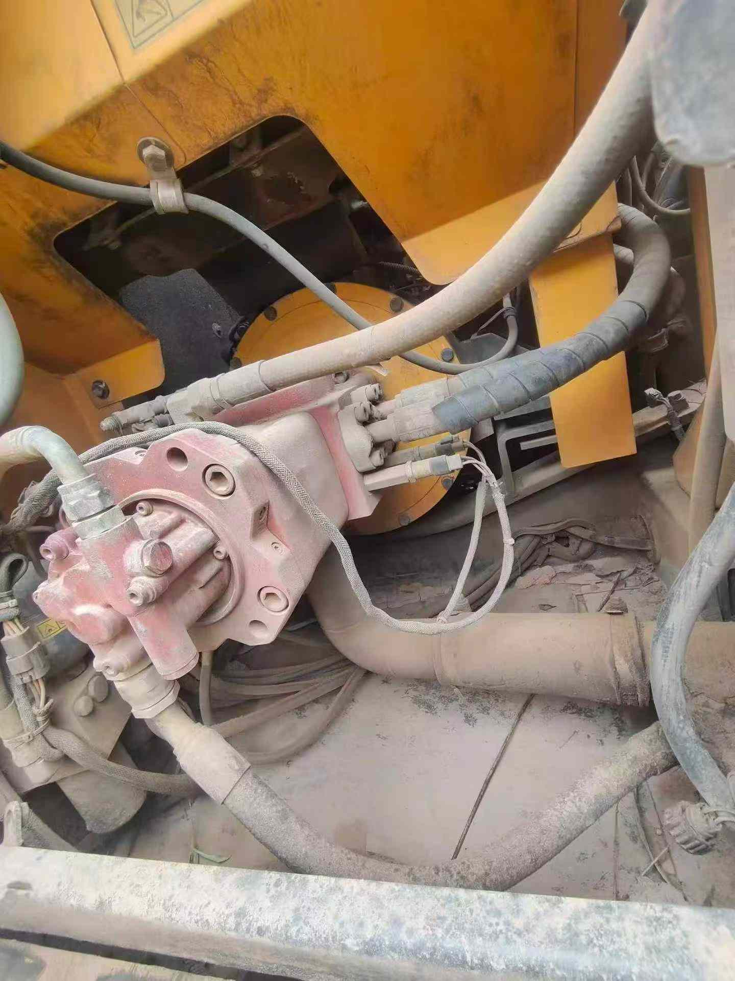 Used Hyundai R130W Excavator 2018 Model / 2