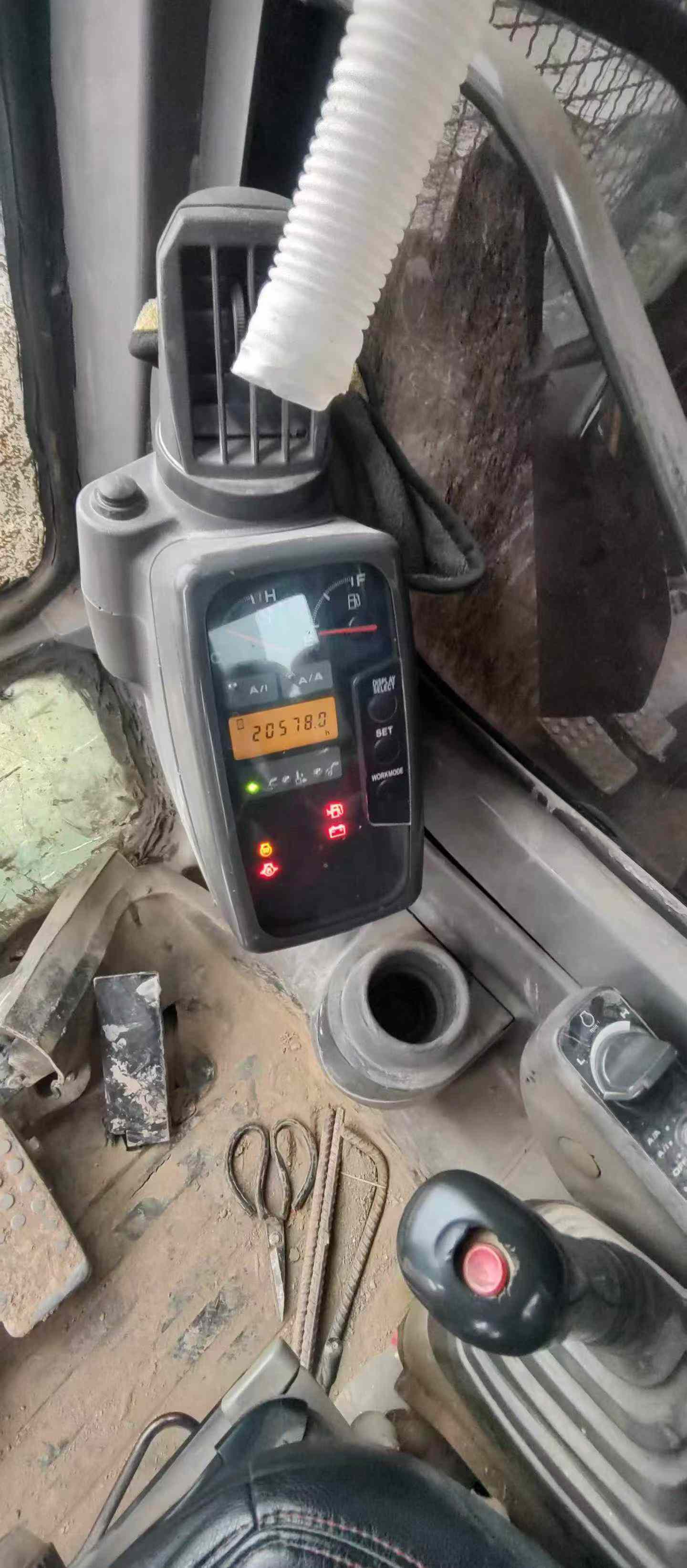 Used Hitachi ZX450-6 Excavator 2016 Model / 3