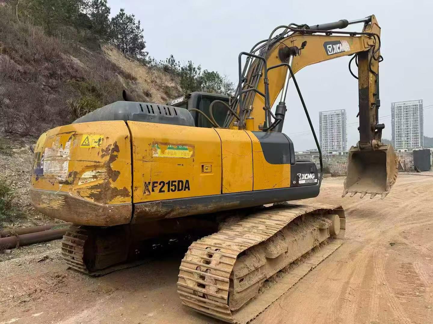 Used XCMG XE200 Excavator 2019 Model / 3