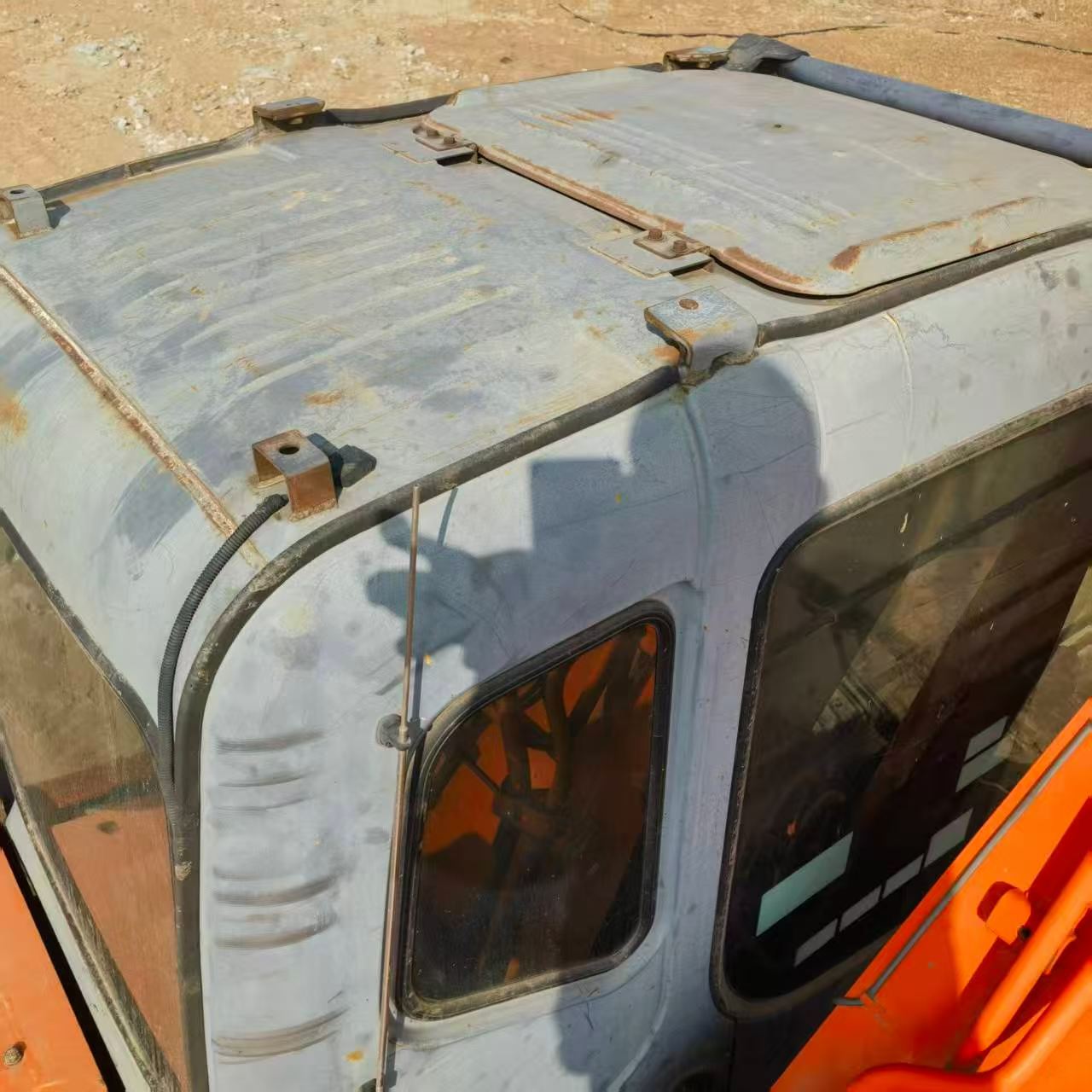 Used Hitachi EX200 Excavator 2012 Model / 3