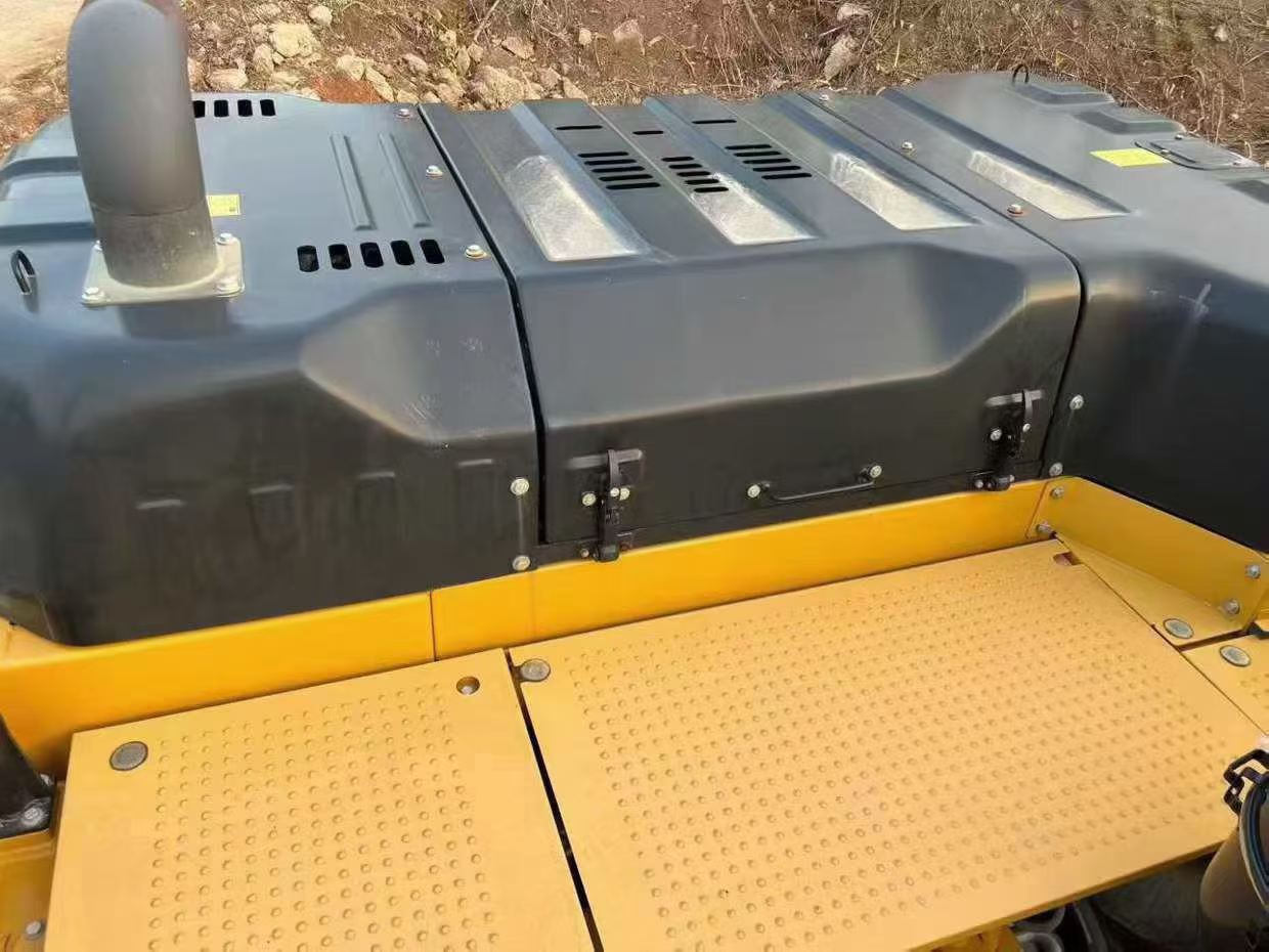 Used Sany SY550H Excavator 2022 Model / 7