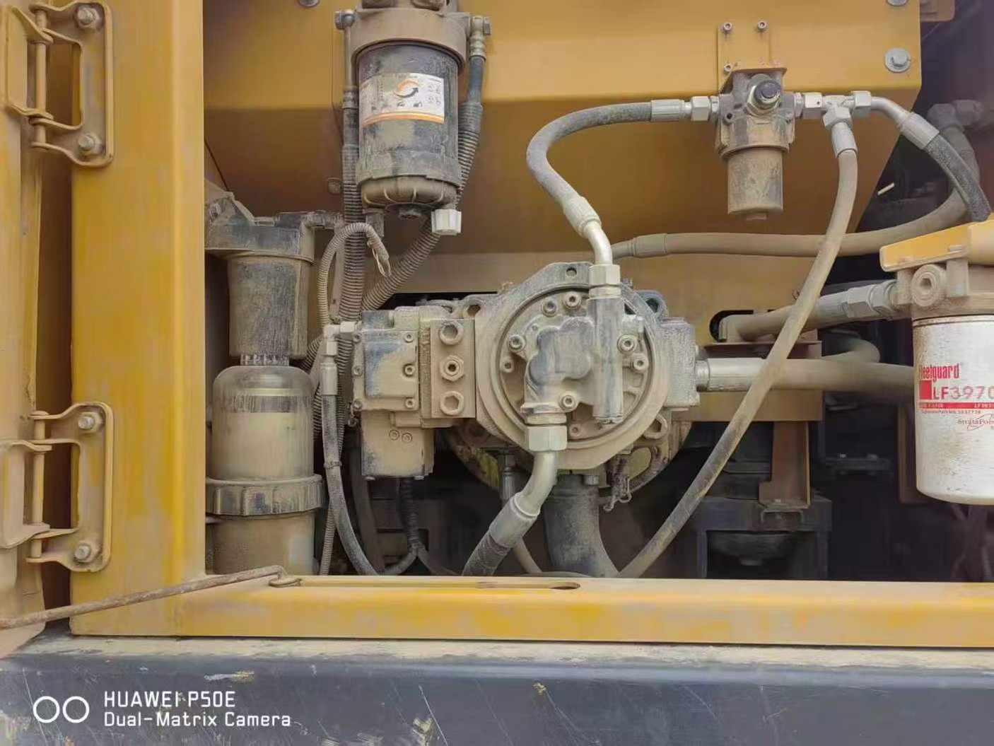 Buy XCMG XE215DA Used Excavator / 4