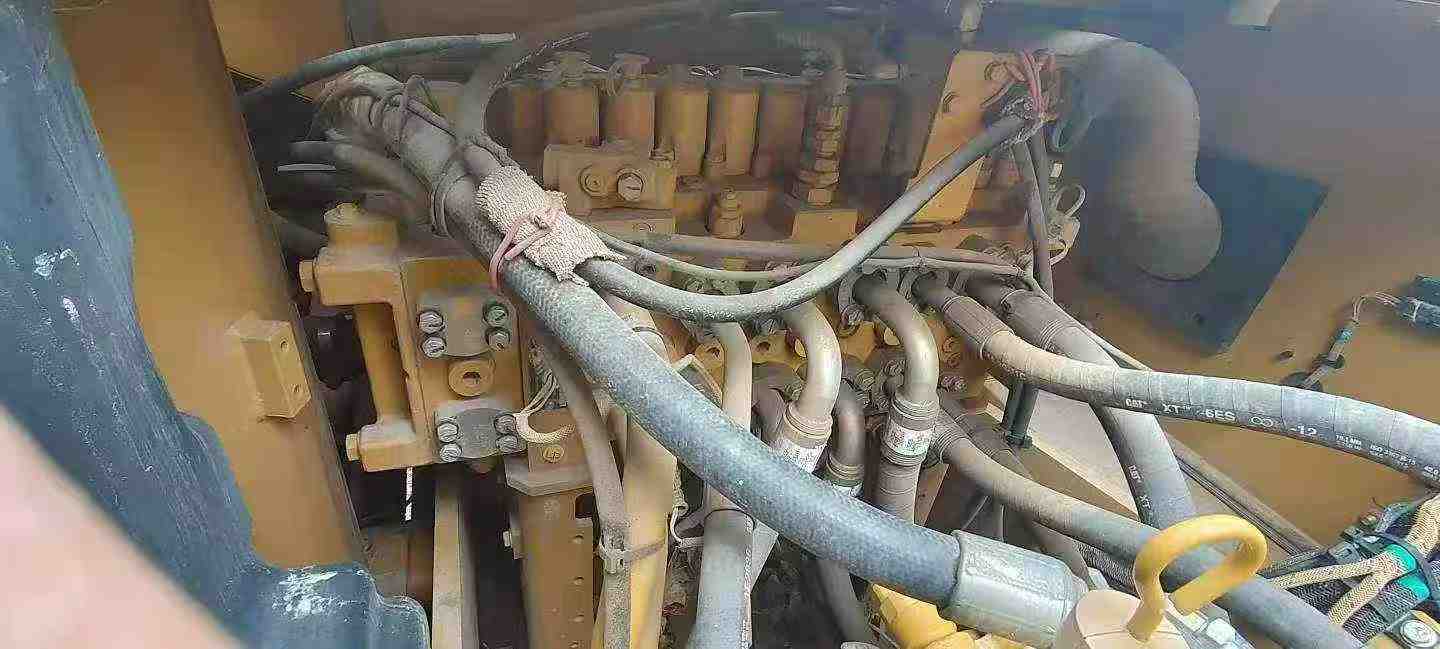 Used Caterpillar 323 Excavator 2020 Model / 5