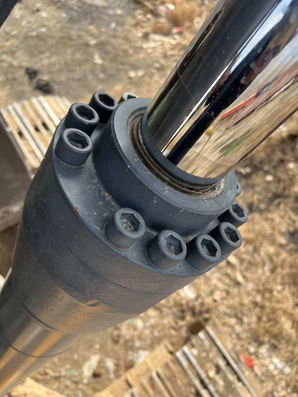 Buy Volvo EC200 Used Excavator / 4