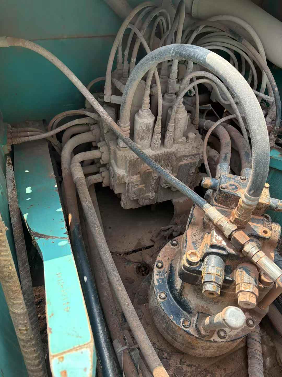 Buy Kobelco SK2008 Used Excavator / 2