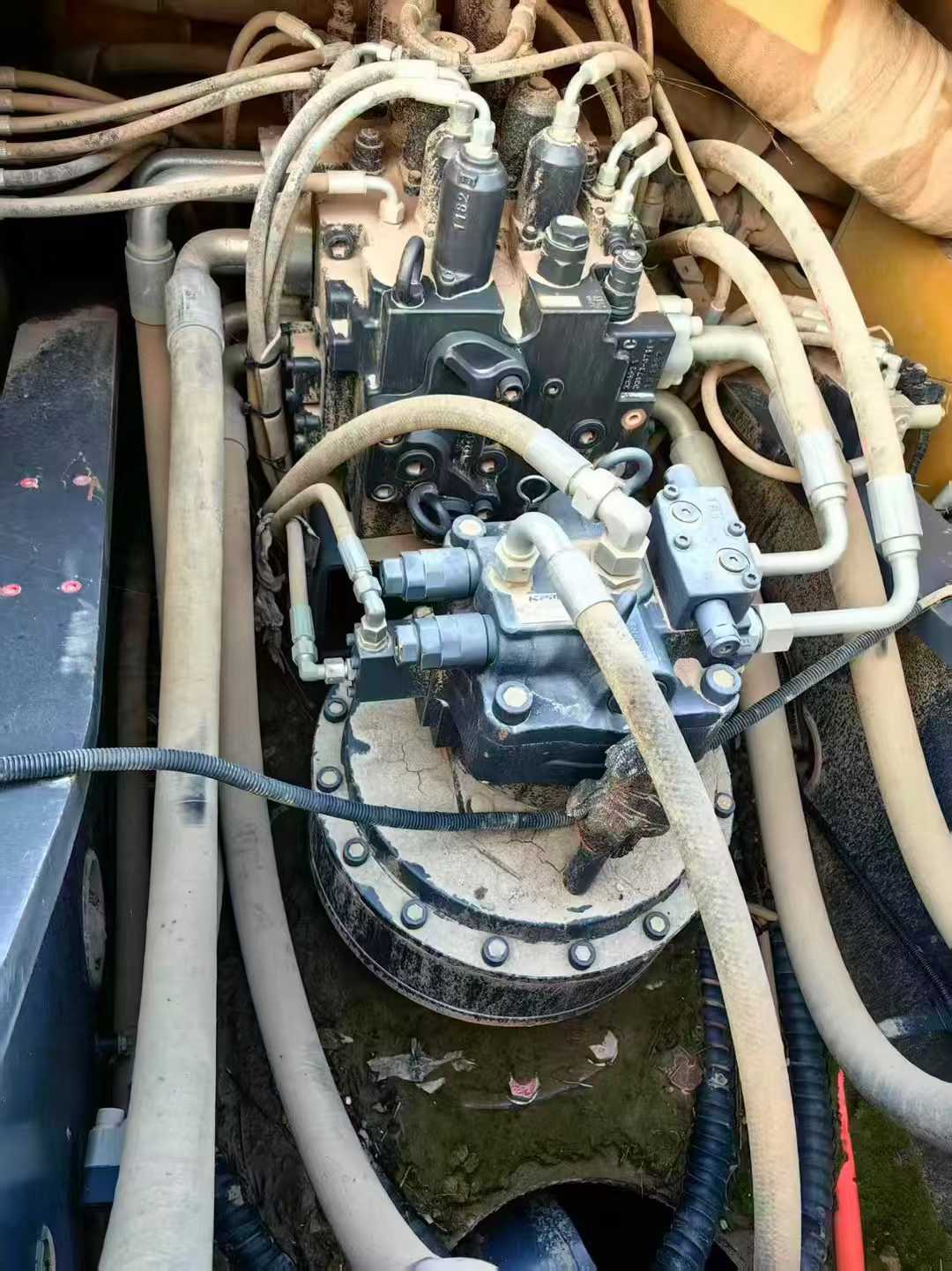 Used XCMG XE380K Excavator 2022 Model / 6