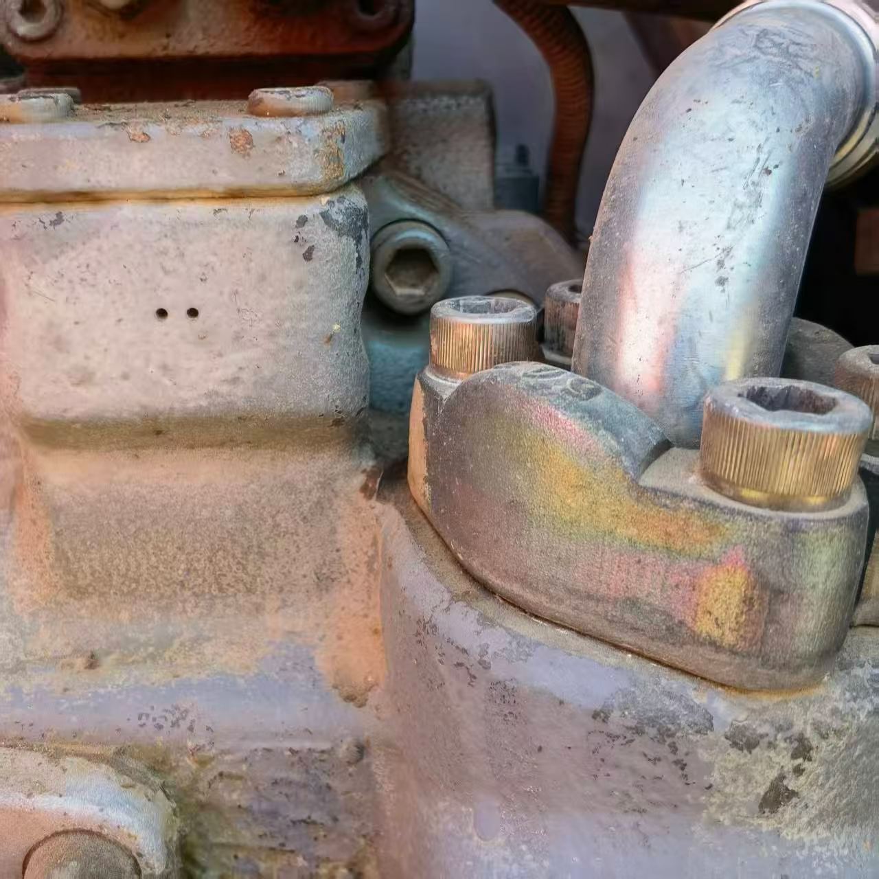 Used Hitachi EX200 Excavator 2012 Model / 7