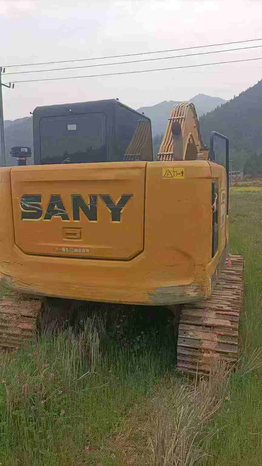 Buy Sany SY75 Used Excavator / 2