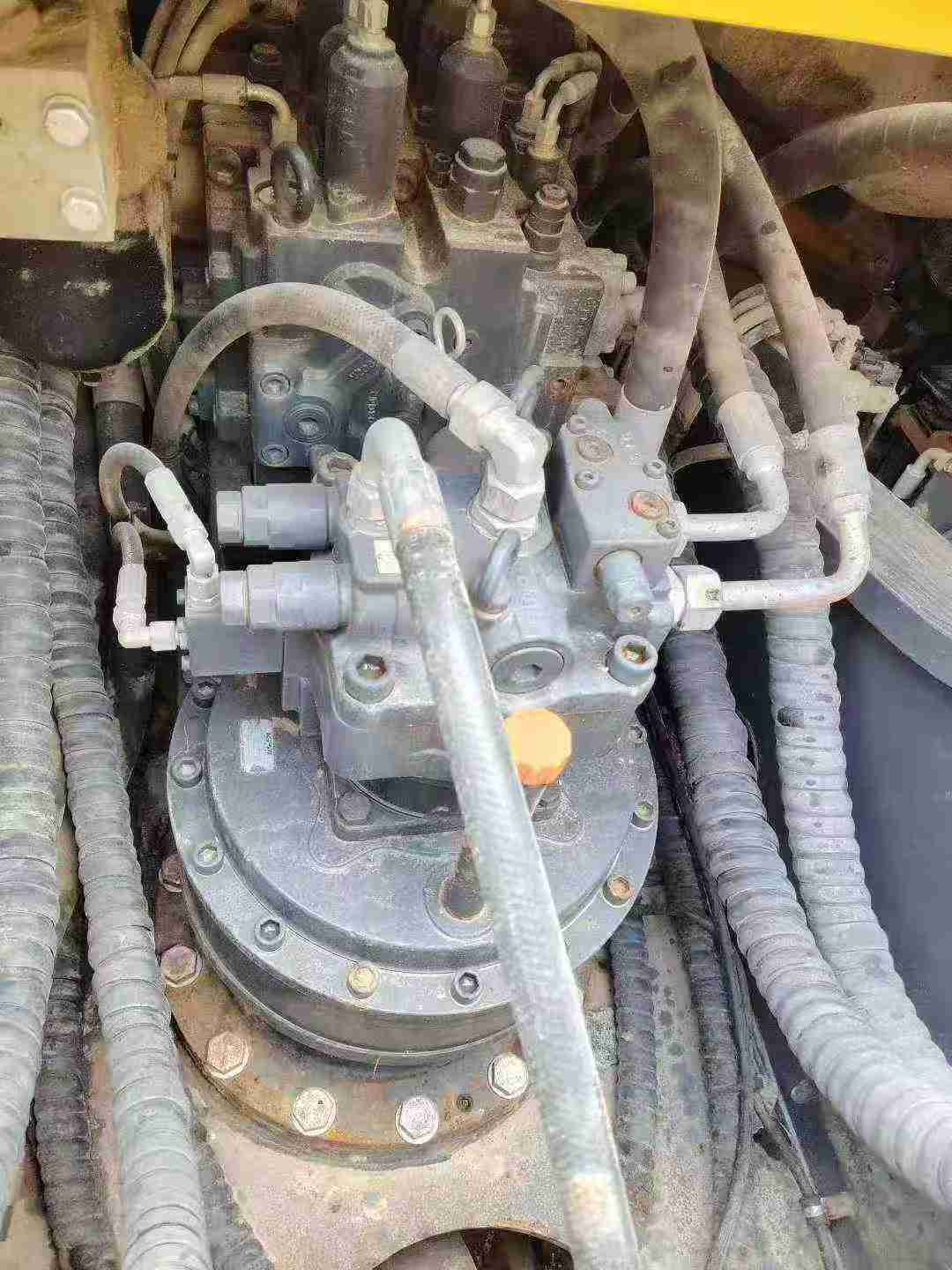 Used XCMG XE400DK Excavator 2020 Model / 4