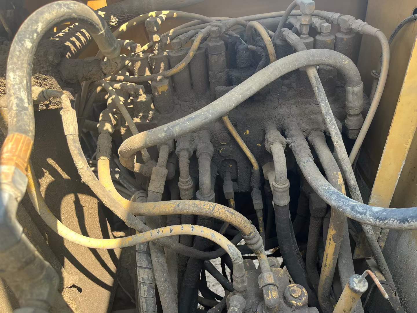 Buy Caterpillar E70B Used Excavator / 7