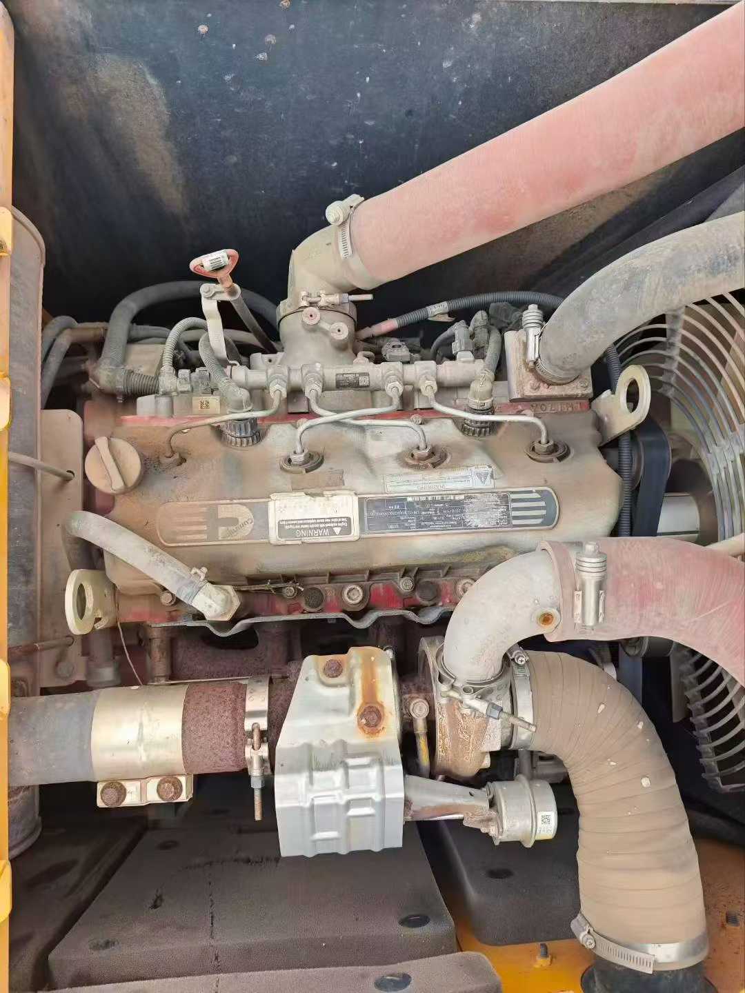 Used Hyundai R130W Excavator 2022 Model / 3