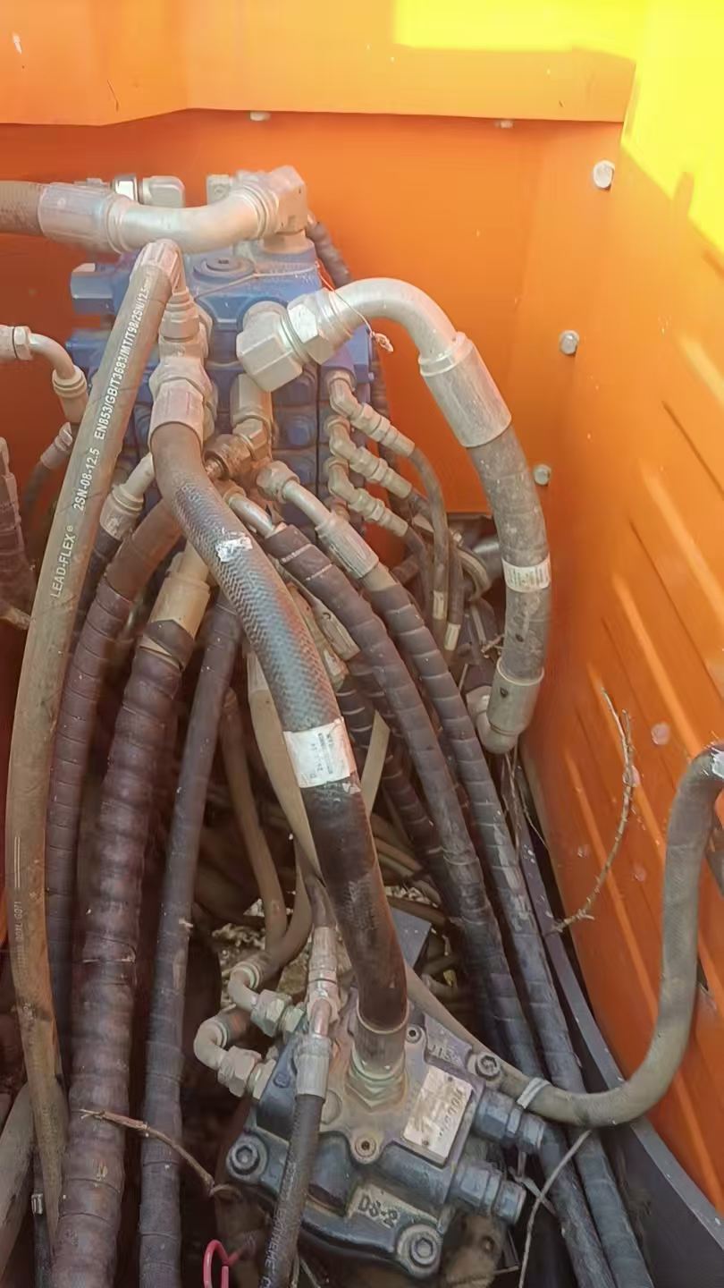 Buy Doosan DX75 Used Excavator / 5