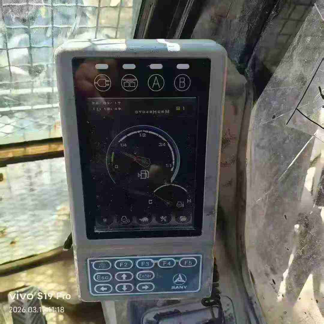 Used Sany SY265C Excavator 2019 Model / 5