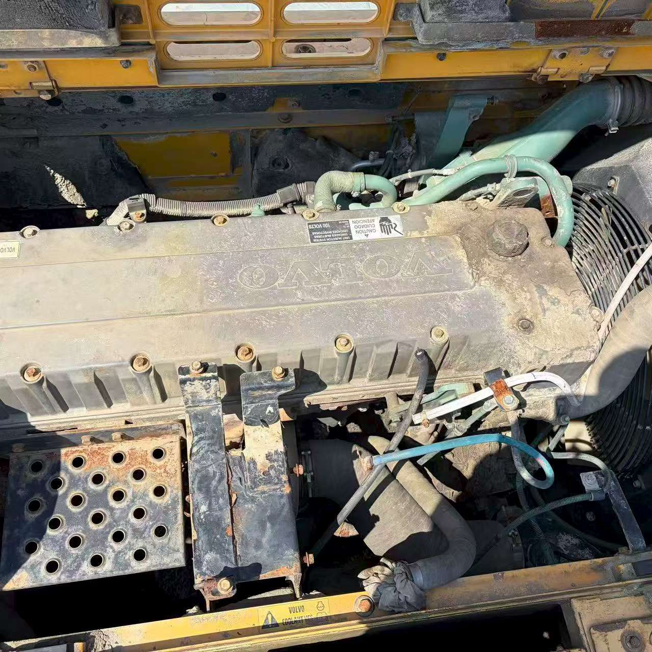 Used Volvo EC460 Excavator 2016 Model / 3