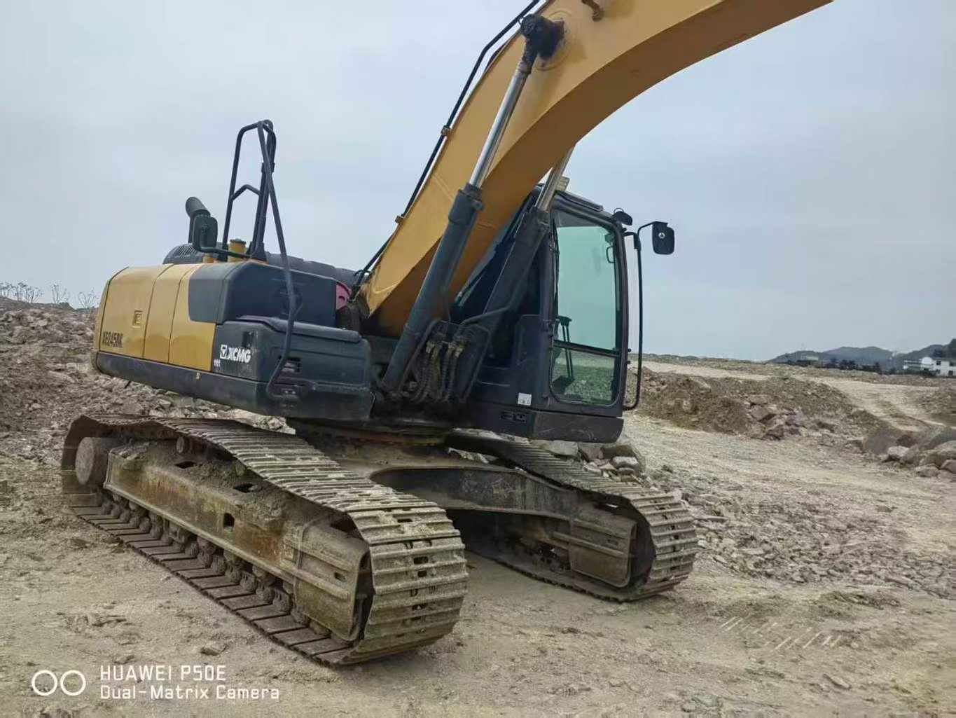 Buy XCMG XE215DA Used Excavator / 2