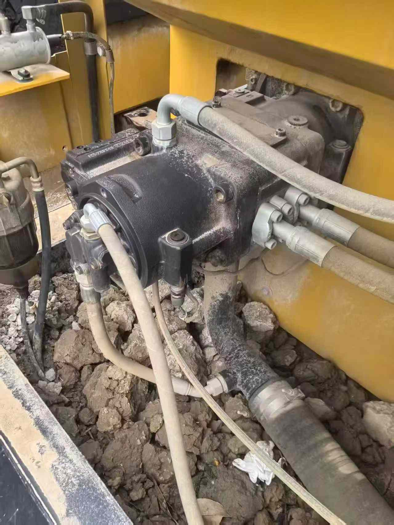 Buy Sany SY245H Used Excavator / 2