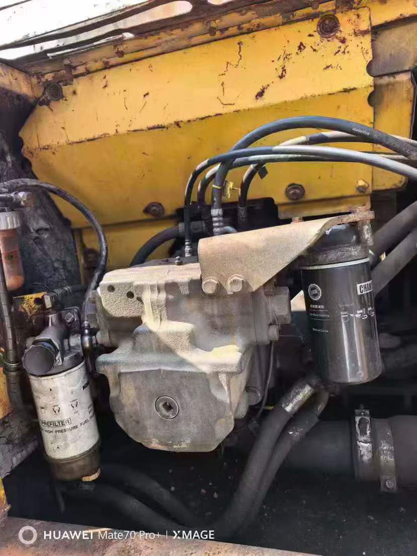 Buy Komatsu PC200-8 Used Excavator / 6