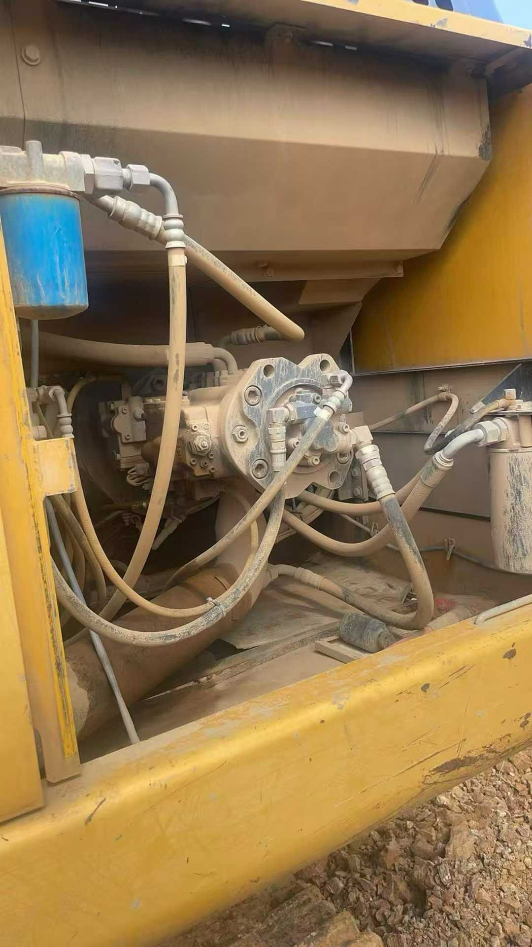 Buy Kato HD820-6 Used Excavator / 4