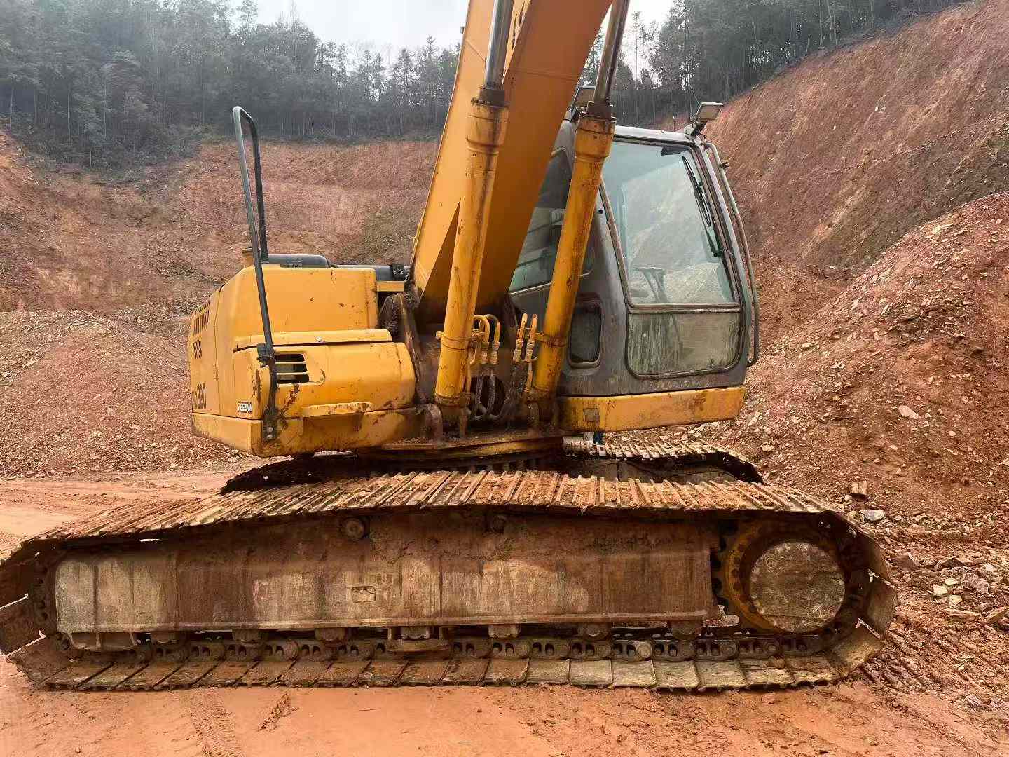 Buy Kato HD820 Used Excavator / 4