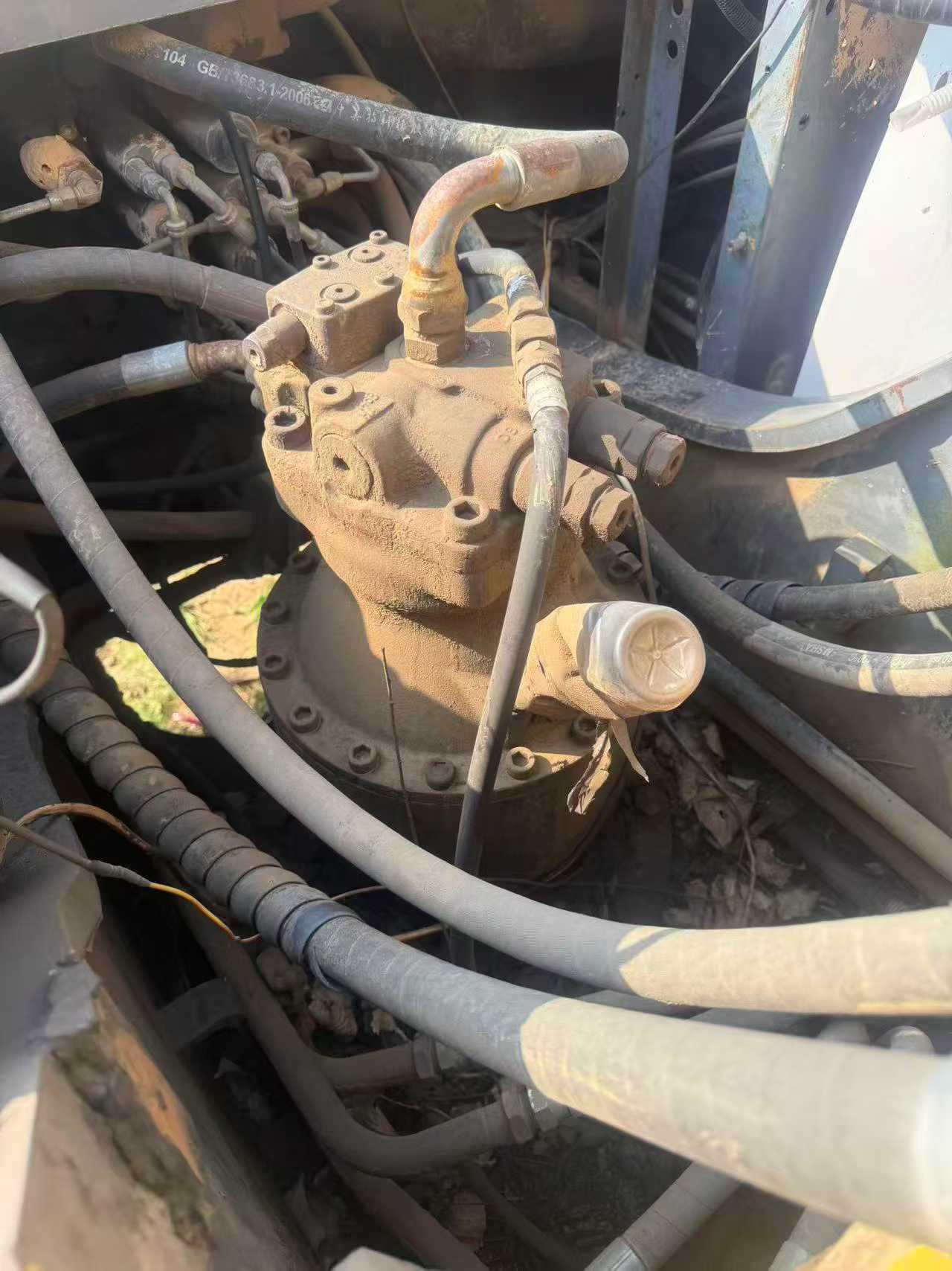 Buy Sumitomo SH240-3 Used Excavator / 5