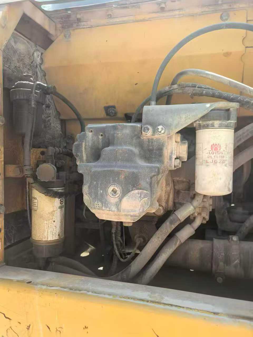 Buy Komatsu PC200-8 Used Excavator / 4