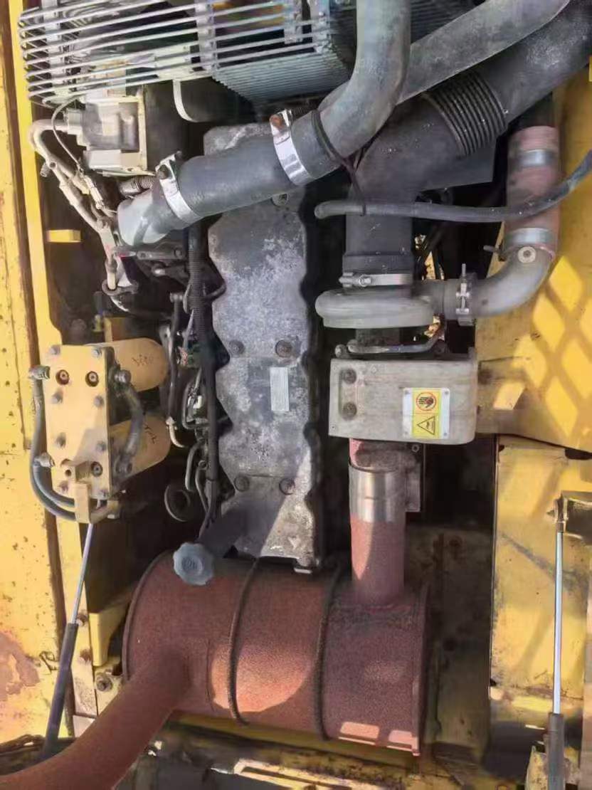 Buy Komatsu PC200-8 Used Excavator / 5