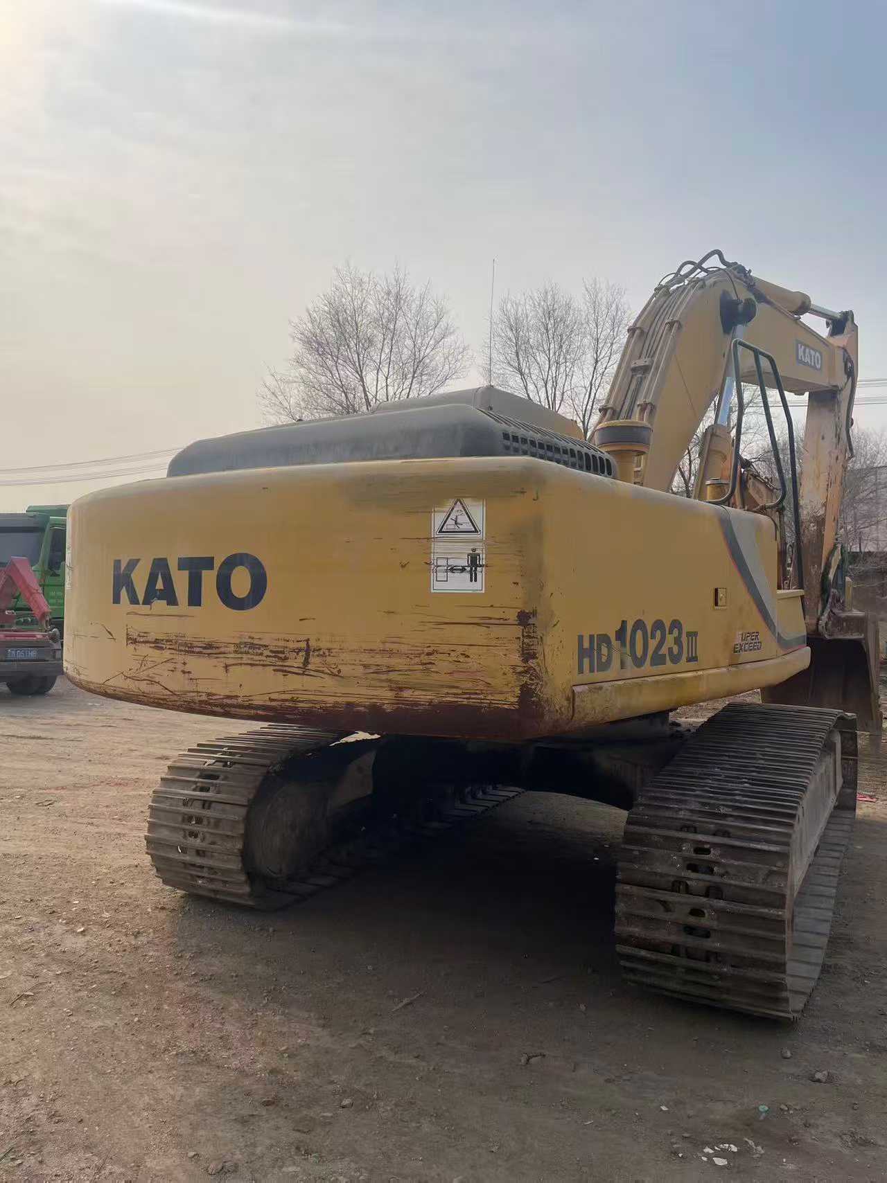 Buy Kato HD1023-LC Used Excavator / 3