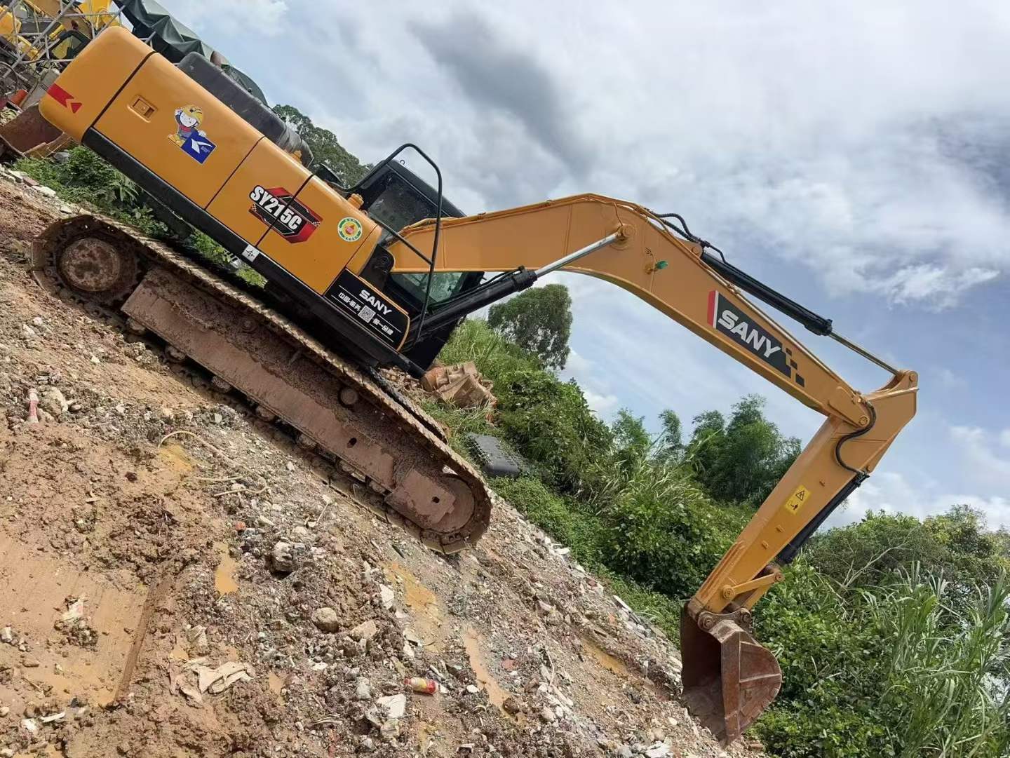 Buy Sany SY205C Used Excavator / 2