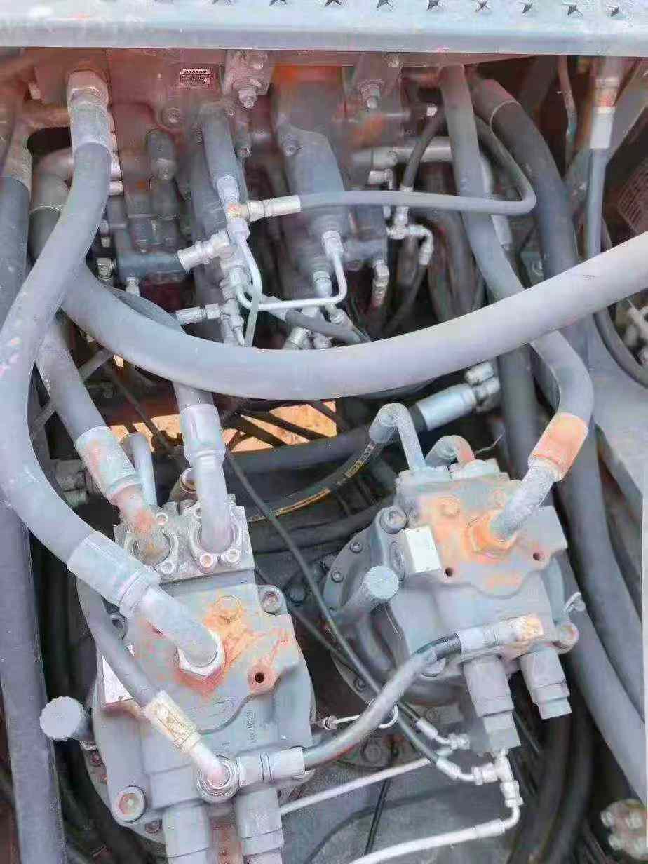 Buy Doosan DX520LC-9C Used Excavator / 8