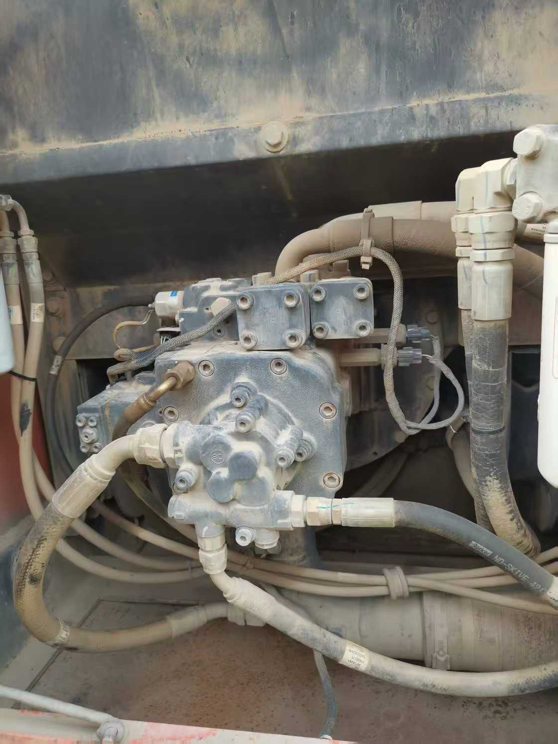 Buy Doosan DH215-7 Used Excavator / 2