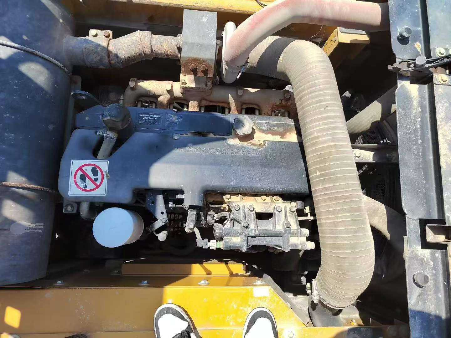 Buy Sany SY245H Used Excavator / 9