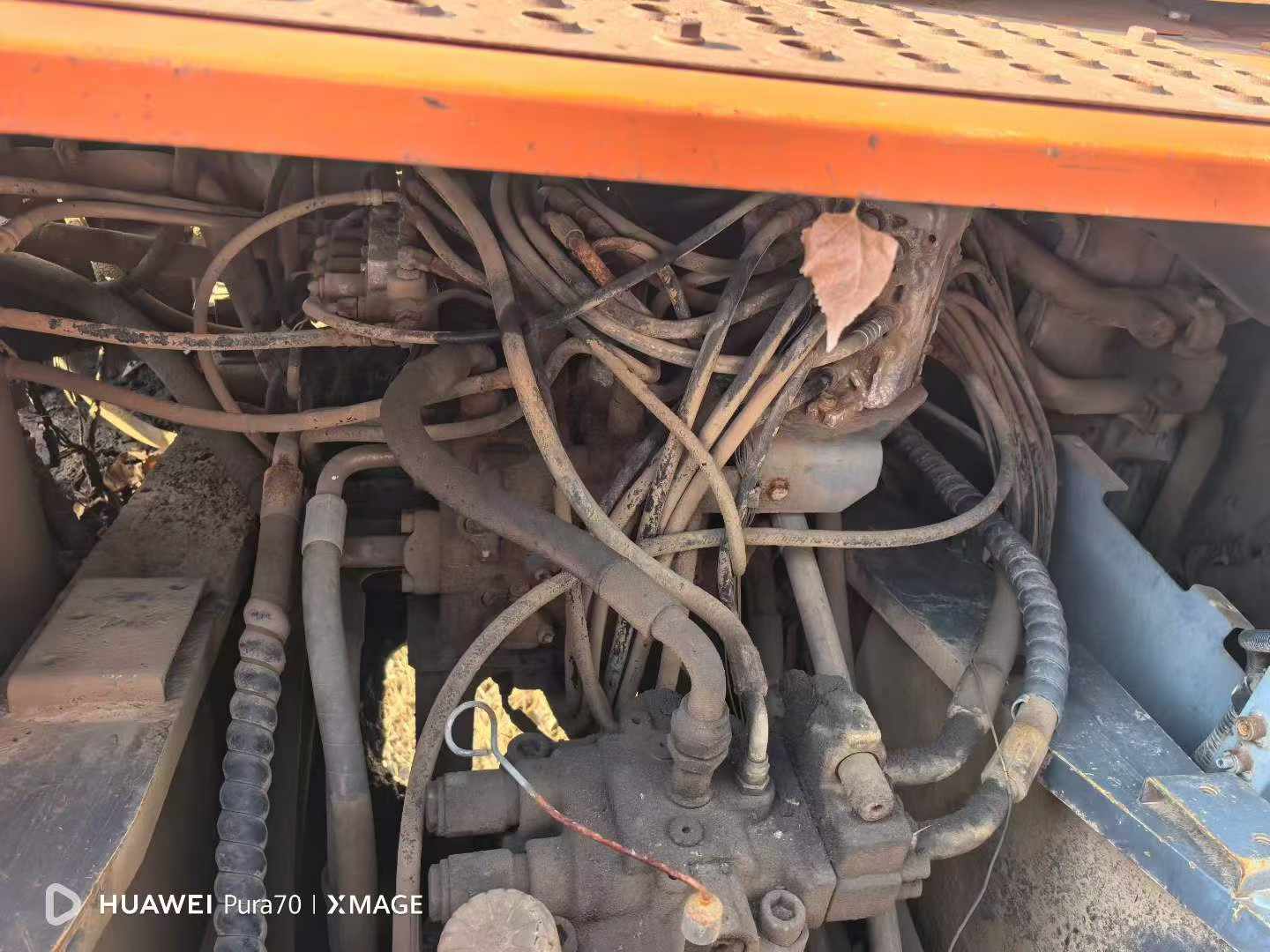 Buy Hitachi EX240-3 Used Excavator / 6