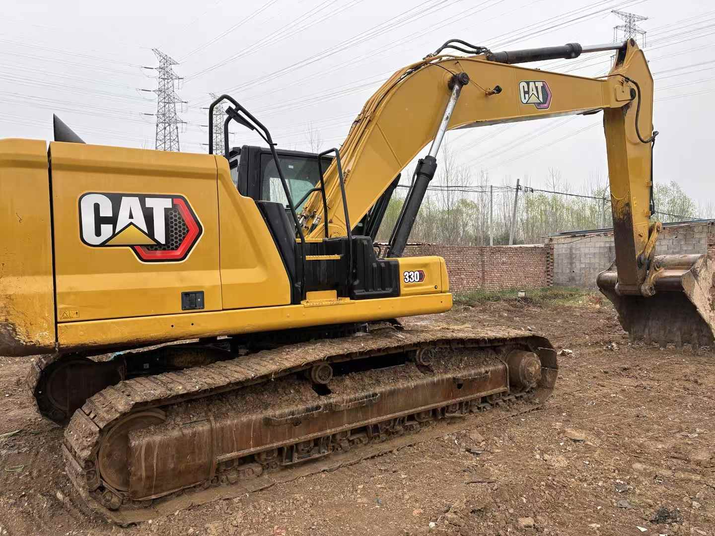 Buy Caterpillar 330B Used Excavator / 2
