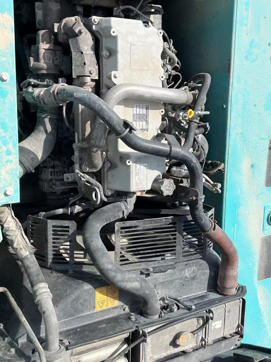 Buy Kobelco SK270D Used Excavator / 6