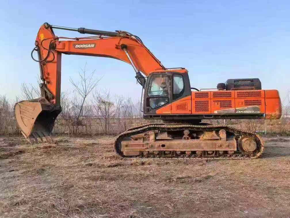 Buy Doosan DX520LC-9C Used Excavator / 4