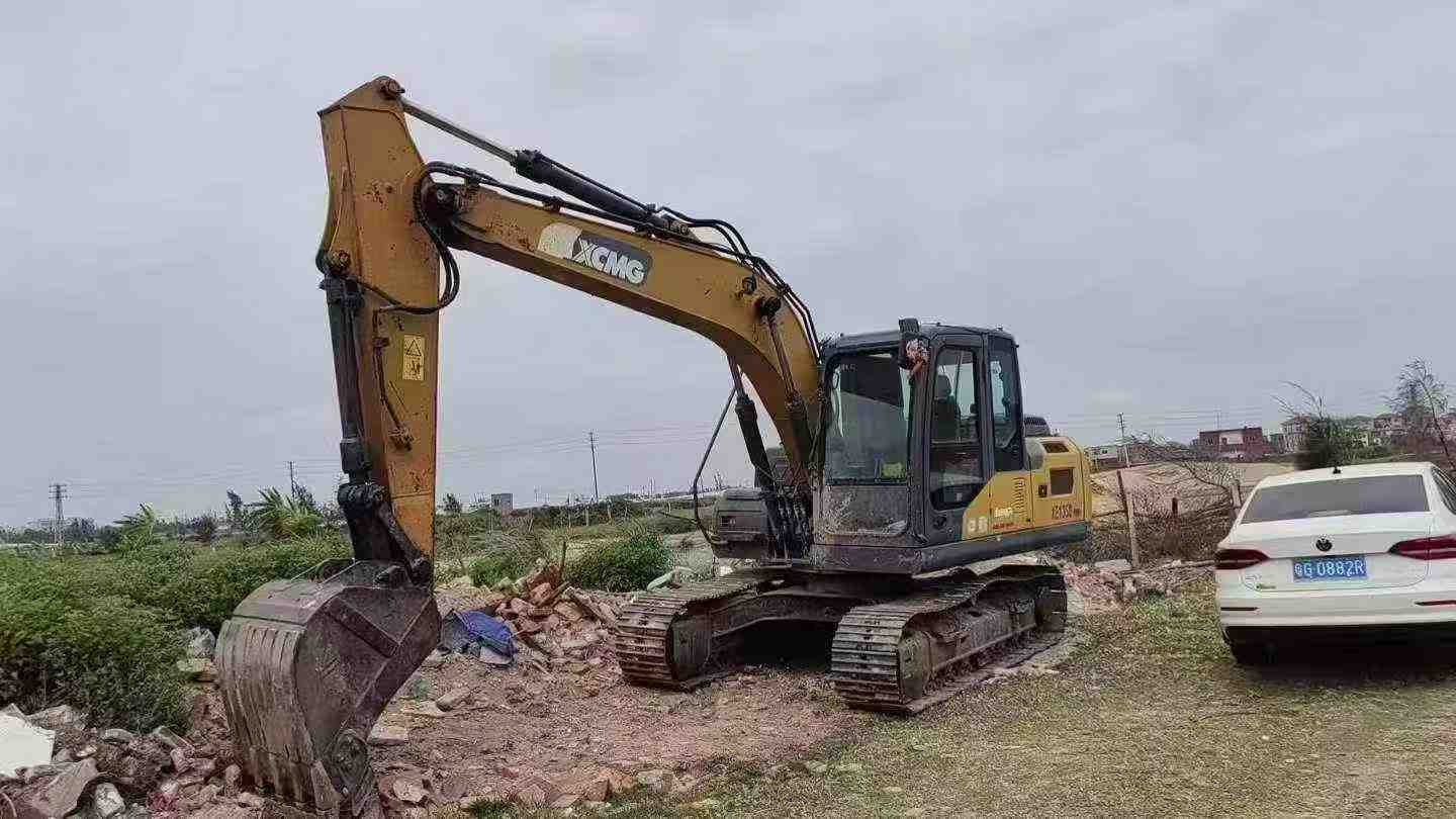 Buy XCMG XE135B Used Excavator / 8
