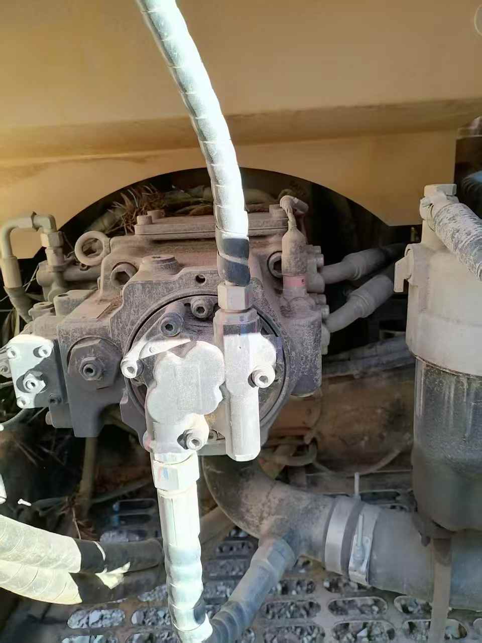 Buy Sany SY135 Used Excavator / 4