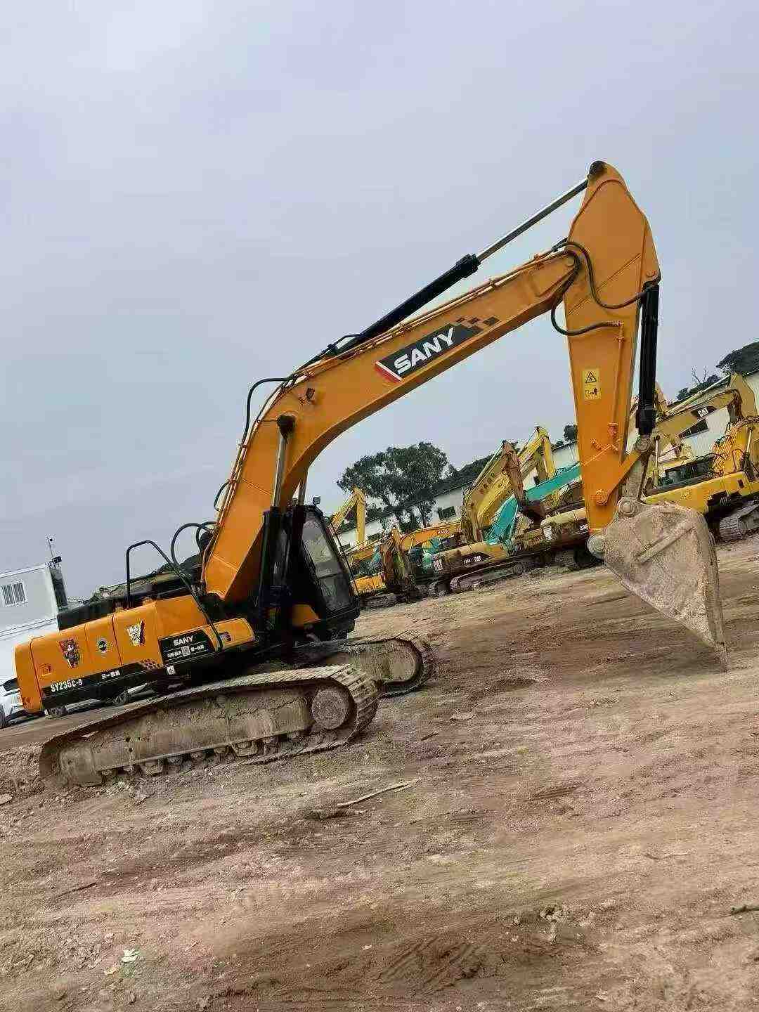 Buy Sany SY235C Used Excavator / 4