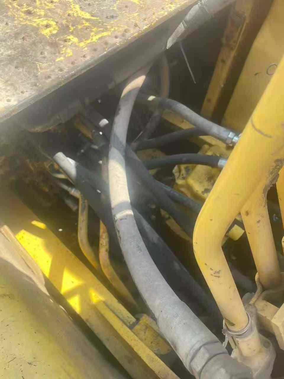 Buy Komatsu PC240-6 Used Excavator / 4