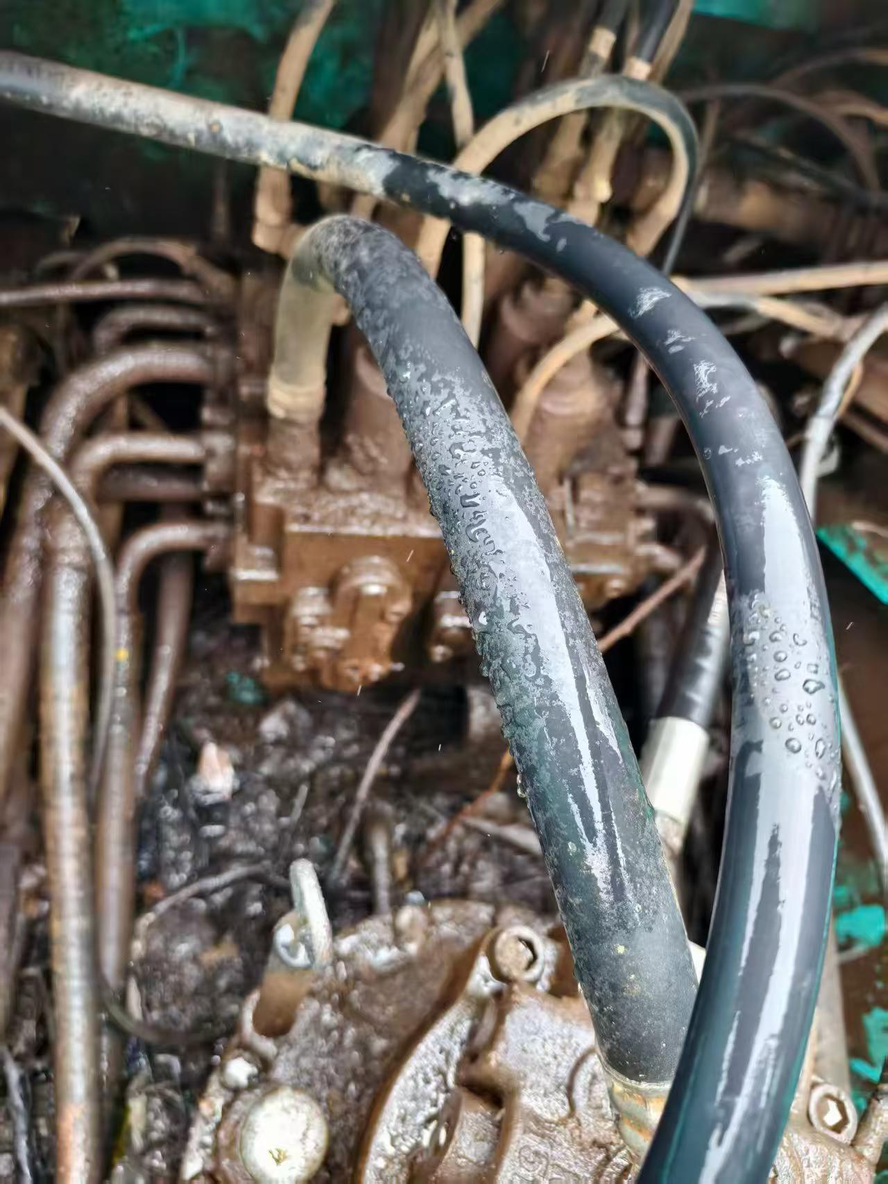 Buy Kobelco SK260 Used Excavator / 6