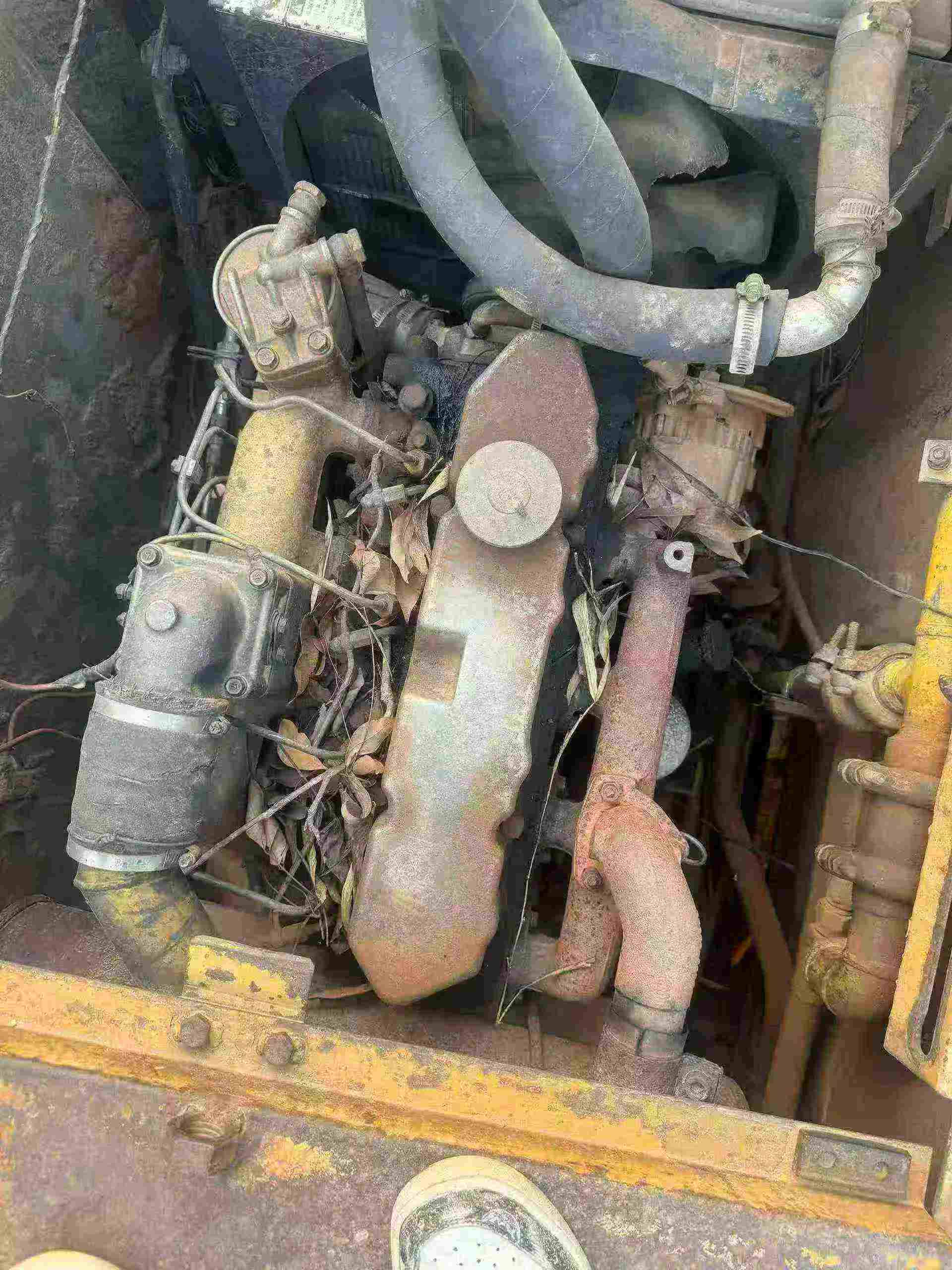 Buy Kato HD250 Used Excavator / 3