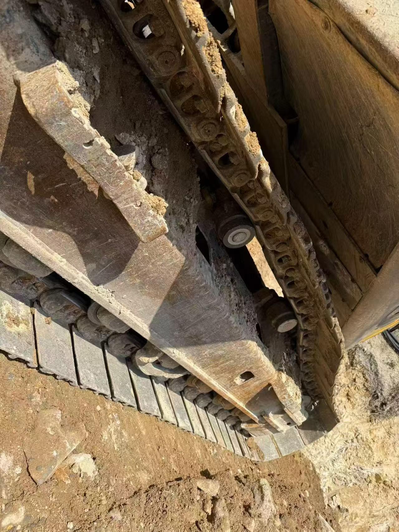 Buy XCMG XE200 Used Excavator / 5