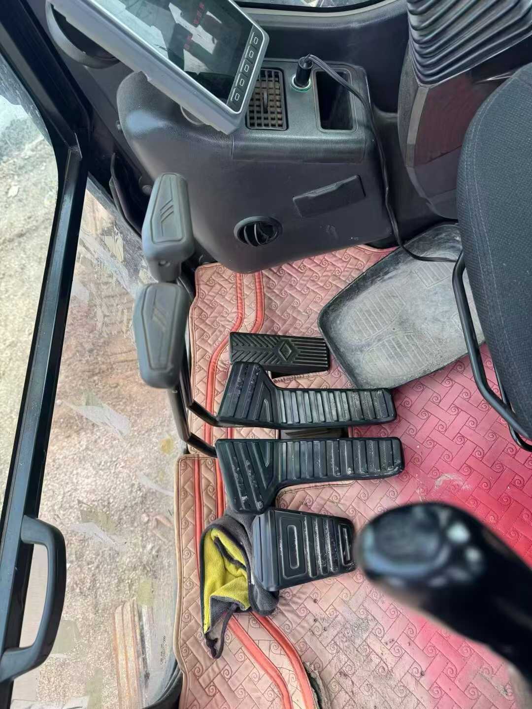 Buy Sany SY200C Used Excavator / 9