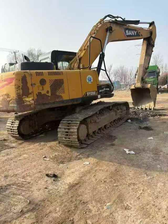 Buy Sany SY205C Used Excavator / 2